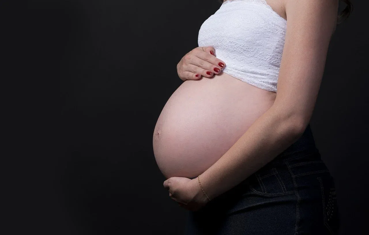 Wapowanie w czasie ciąży - niebezpieczna moda