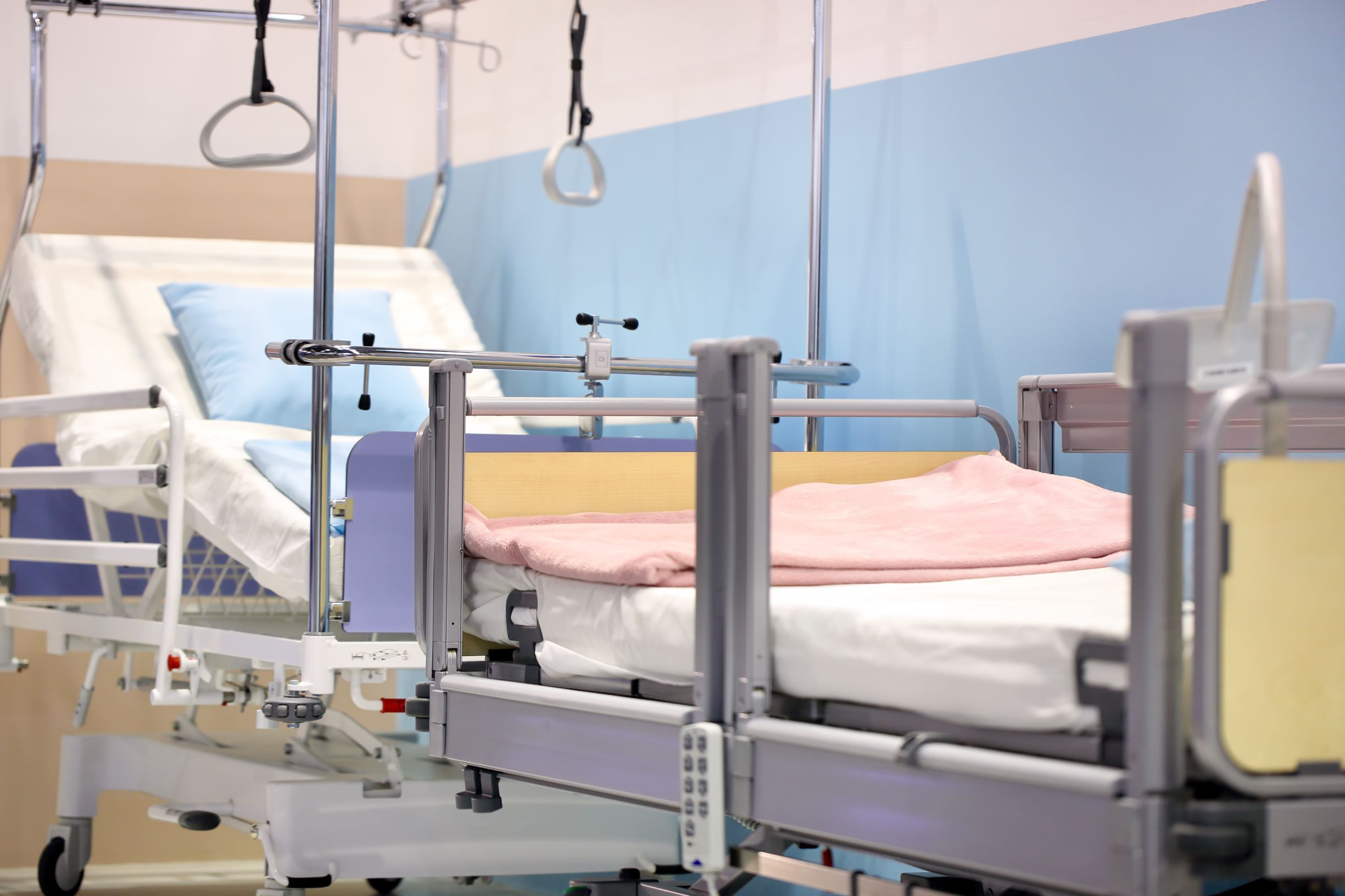 Podwojenie bazy łóżkowej i udogodnienia dla personelu medycznego